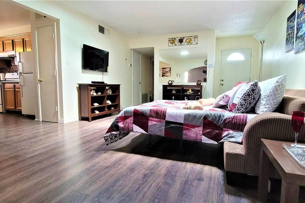 Vacation Home 3.5 Mi To Strip/Dt/Outlt Up To 8 Gst Las Vegas Eksteriør billede